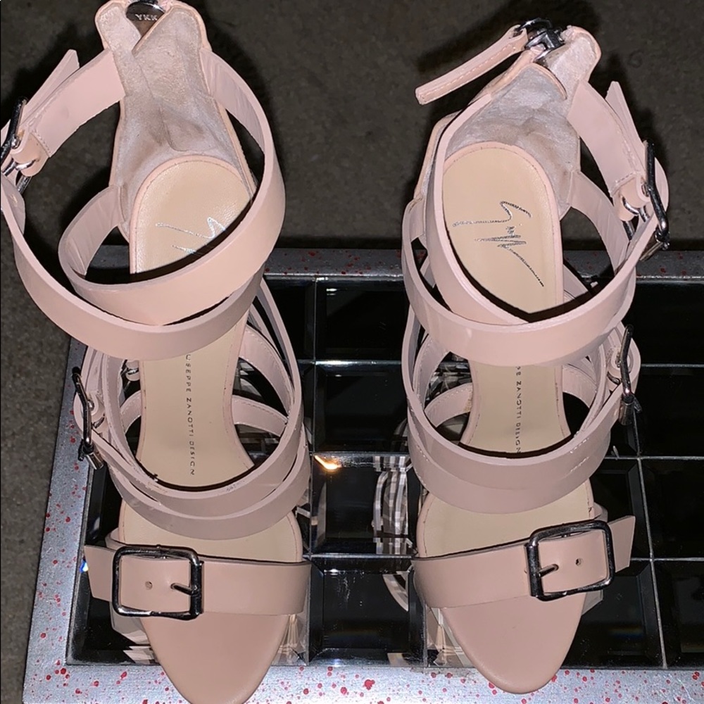 Giuseppe Zanotti heel